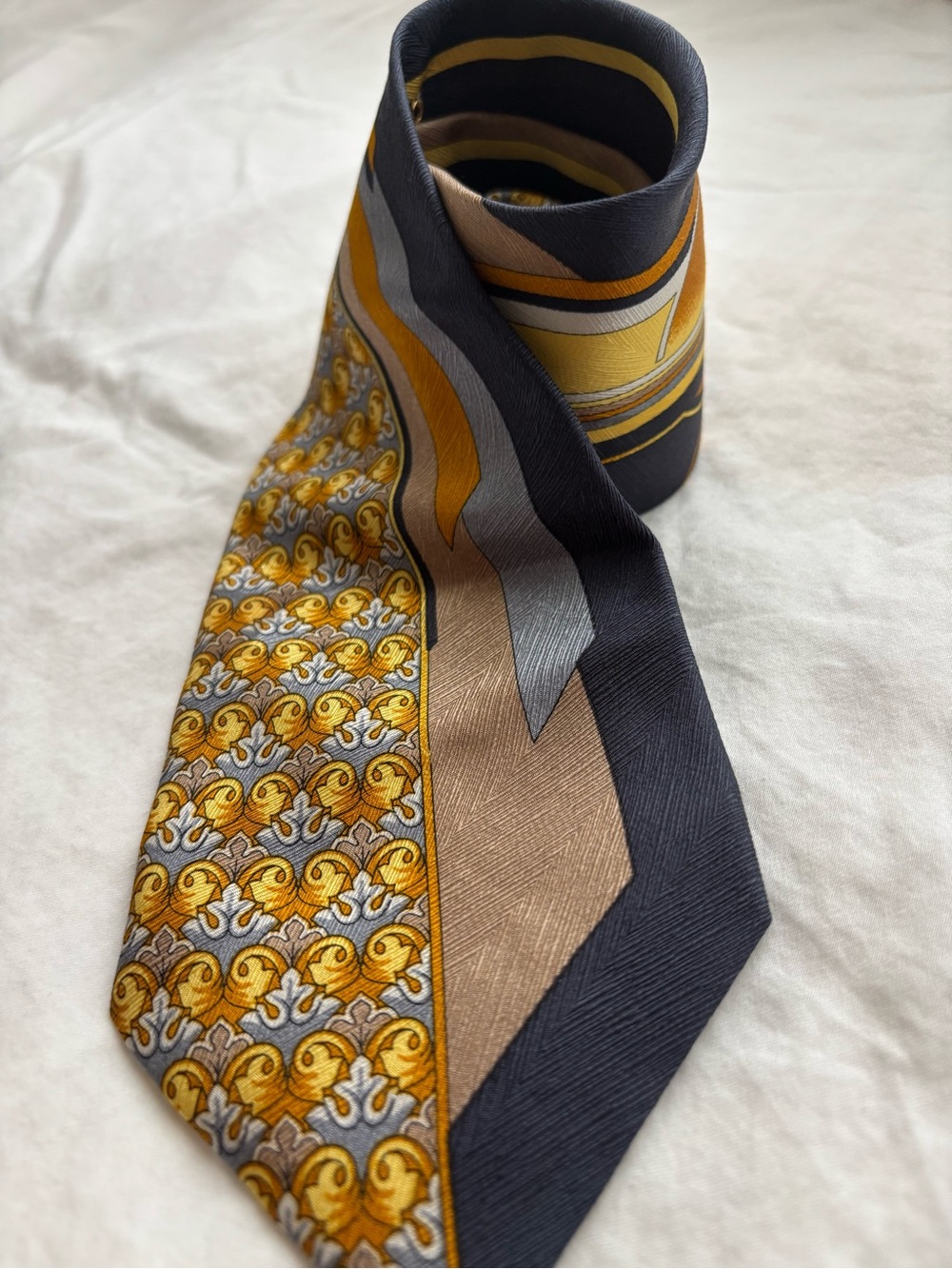 Vintage Vitaliano Pancaldi 100% Silk Tie Navy Gold Art Deco Scroll - Gold Chain